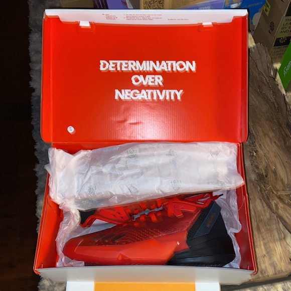 adidas | D.O.N. Issue 4 | Men - Size: 10 or Women - Size: 11 - Picture 12 of 16